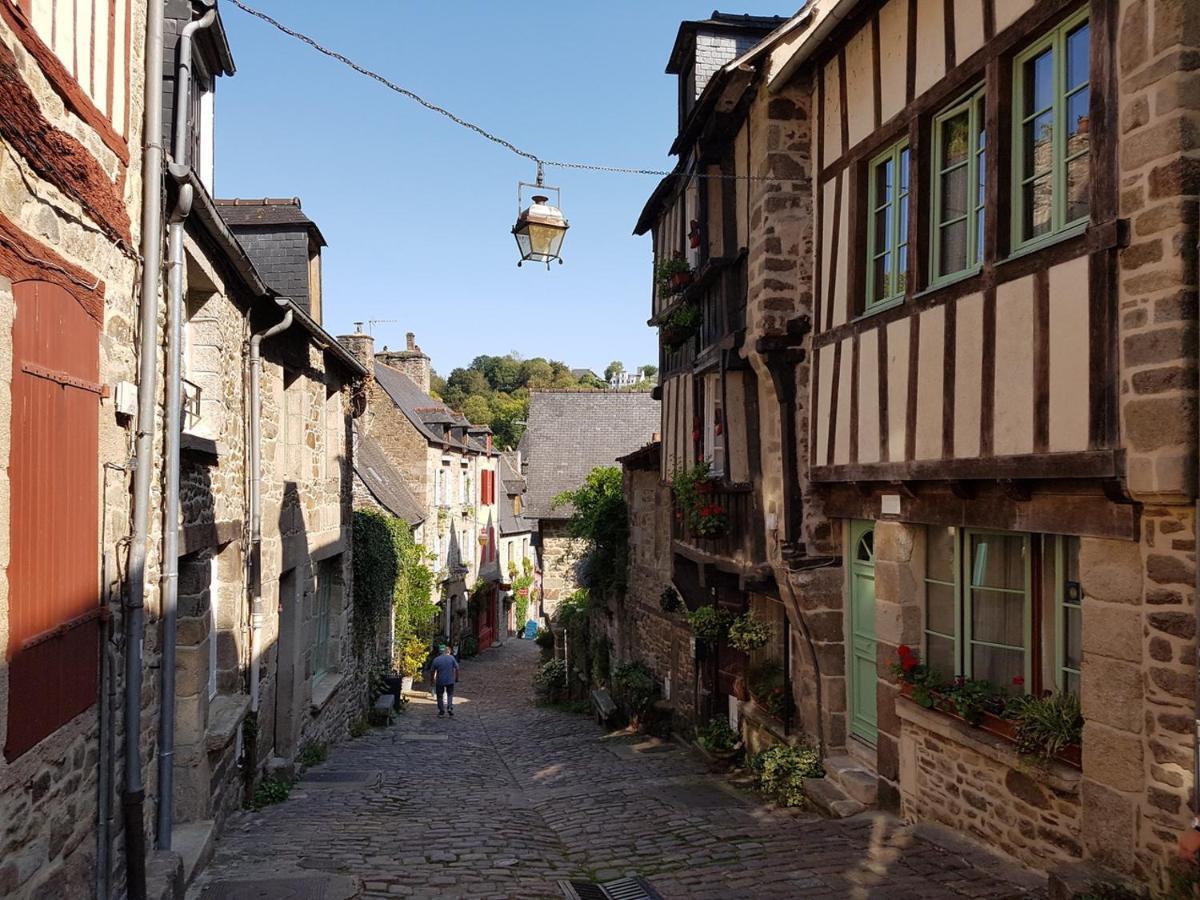 Séjour confort au port de Dinan Esterno foto