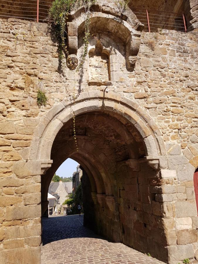 Séjour confort au port de Dinan Esterno foto